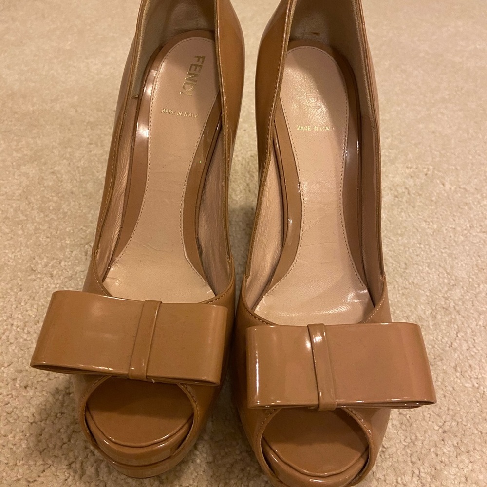 Fendi Platform Pumps